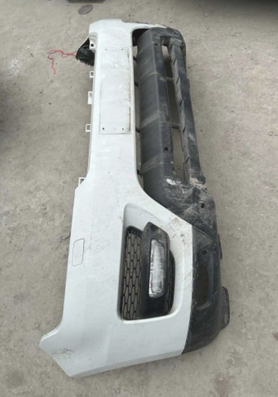 Бампер от Land Rover